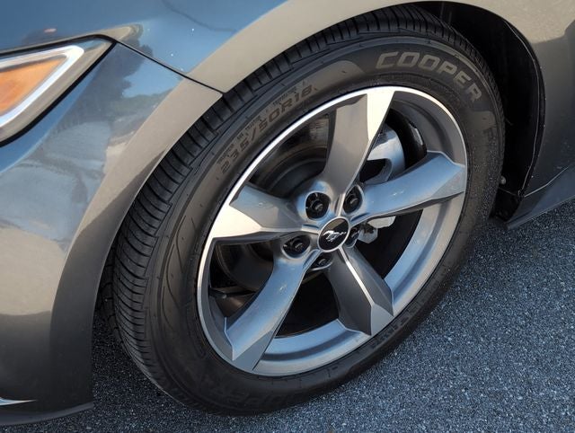 2016 Ford Mustang V6