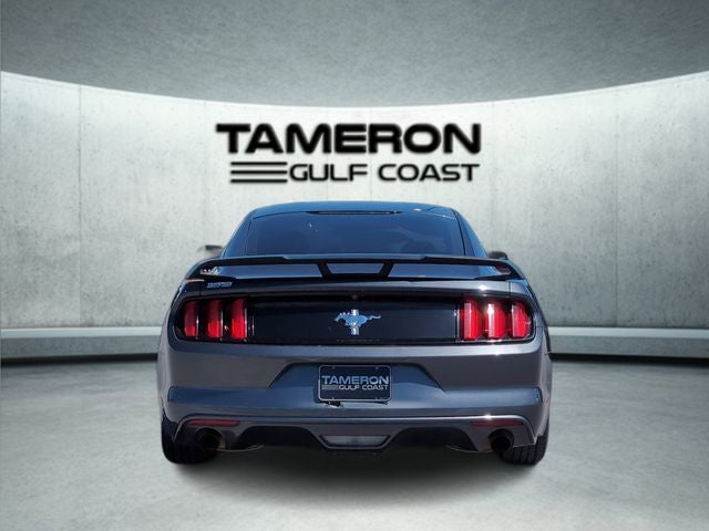 2016 Ford Mustang V6