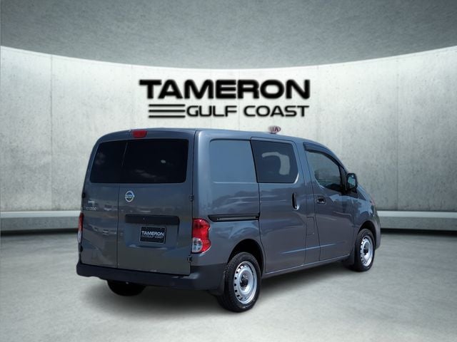 2021 Nissan NV200 S