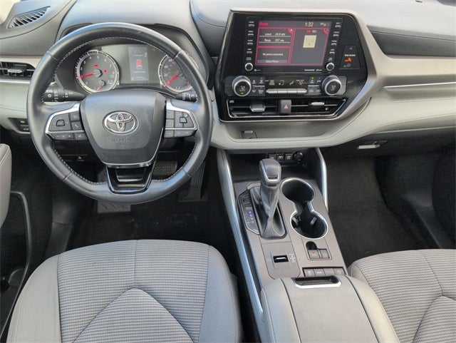 2021 Toyota Highlander LE