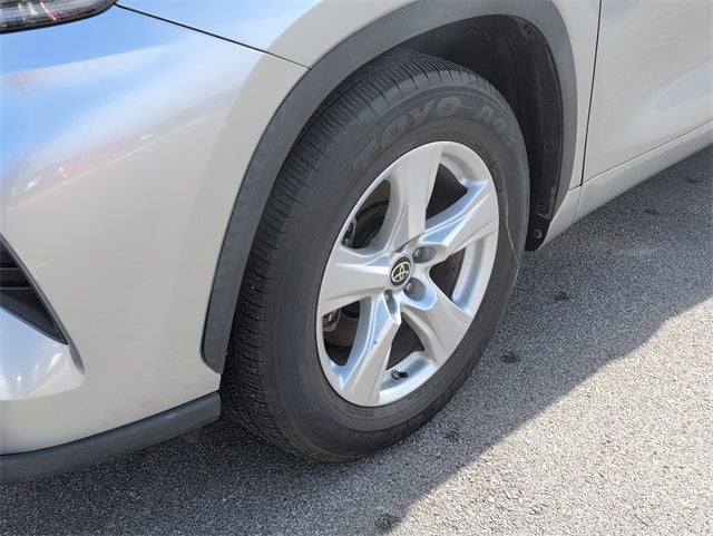 2021 Toyota Highlander LE