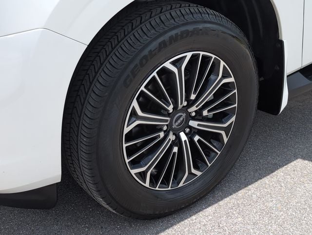 2025 Nissan Armada Platinum