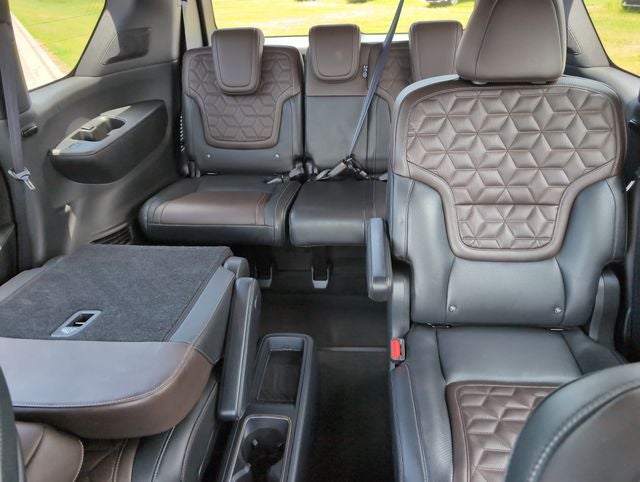 2025 Nissan Armada Platinum