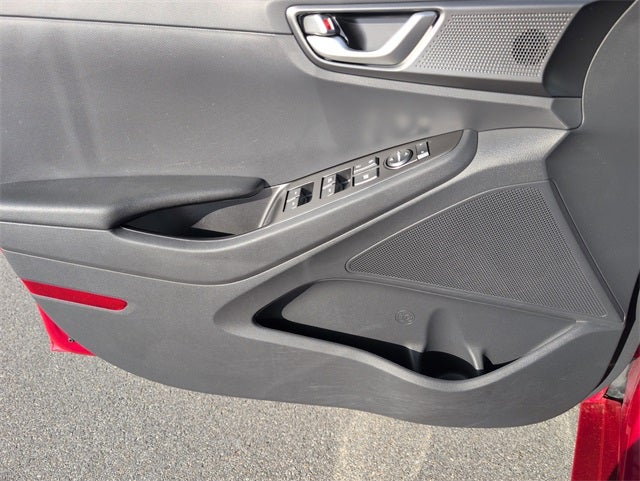 2022 Hyundai Ioniq Hybrid SE