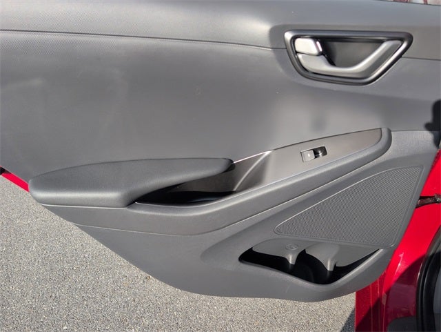 2022 Hyundai Ioniq Hybrid SE