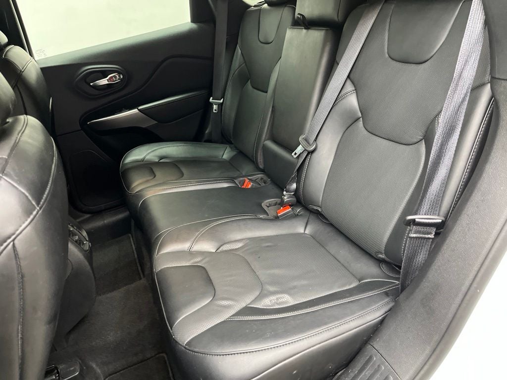 2022 Jeep Cherokee Latitude Lux