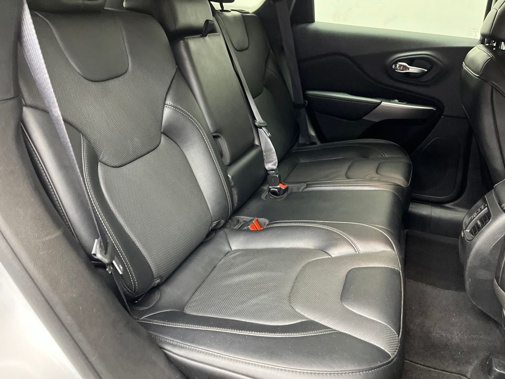 2022 Jeep Cherokee Latitude Lux