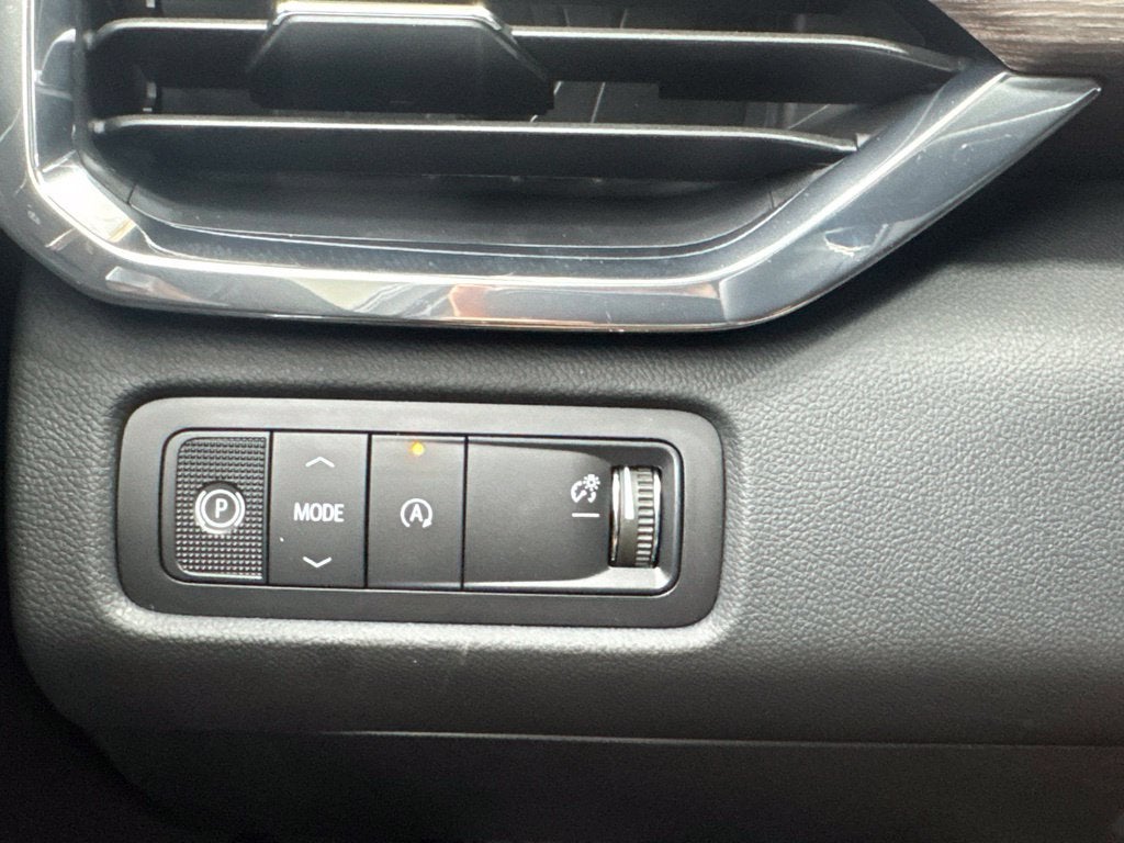 2027 GMC Acadia Denali