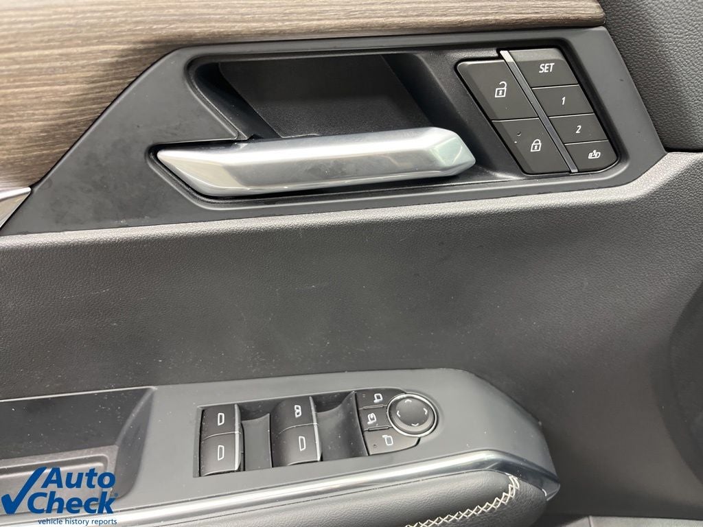 2025 GMC Acadia Denali