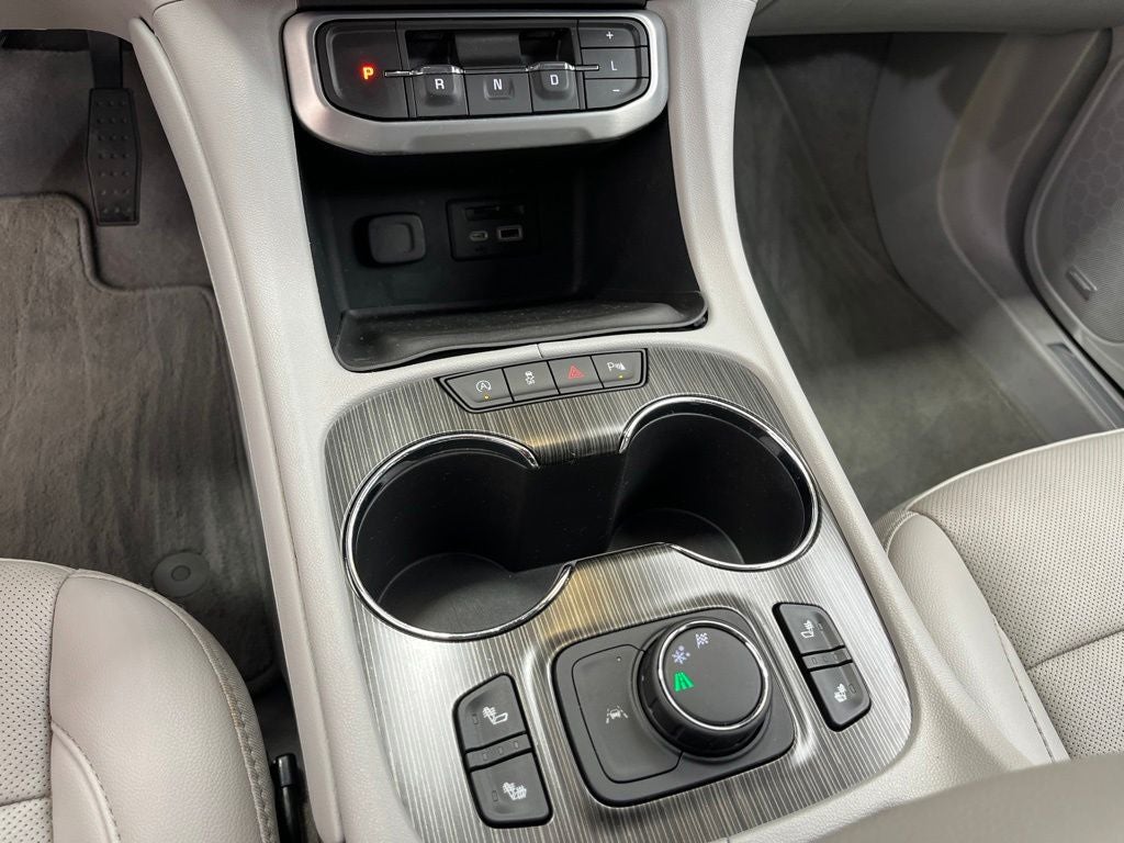 2021 GMC Acadia SLT