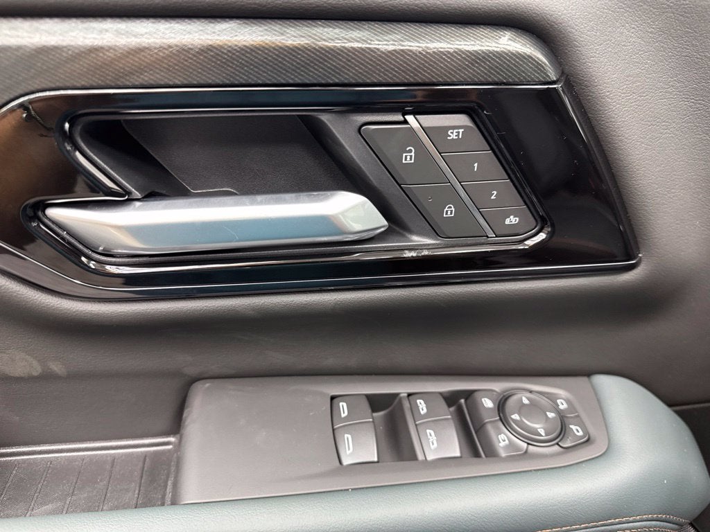 2027 GMC Yukon AT4