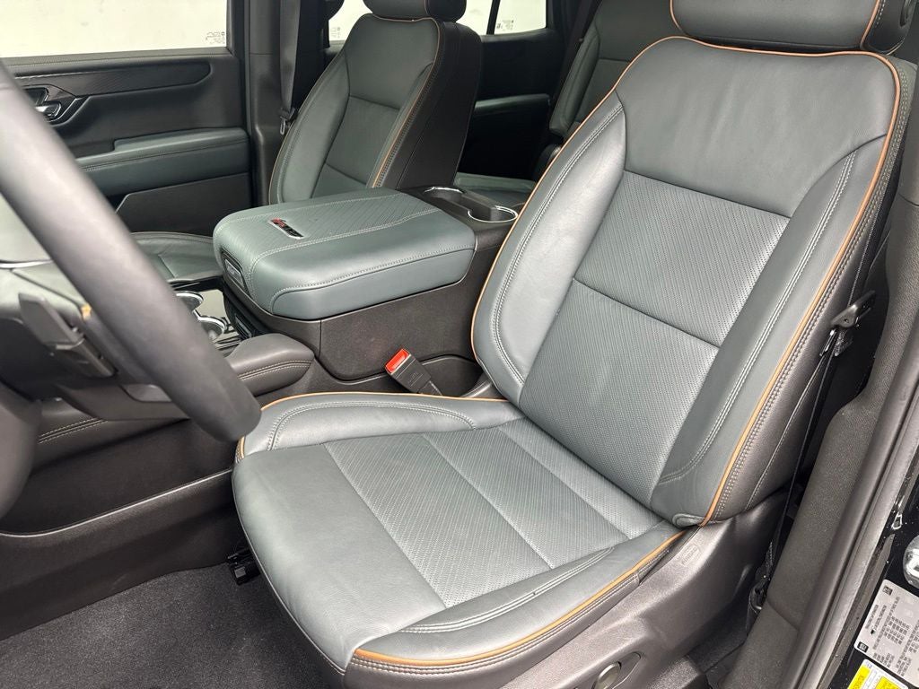 2025 GMC Yukon AT4