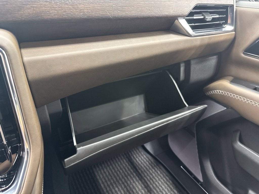 2027 GMC Yukon Denali Ultimate