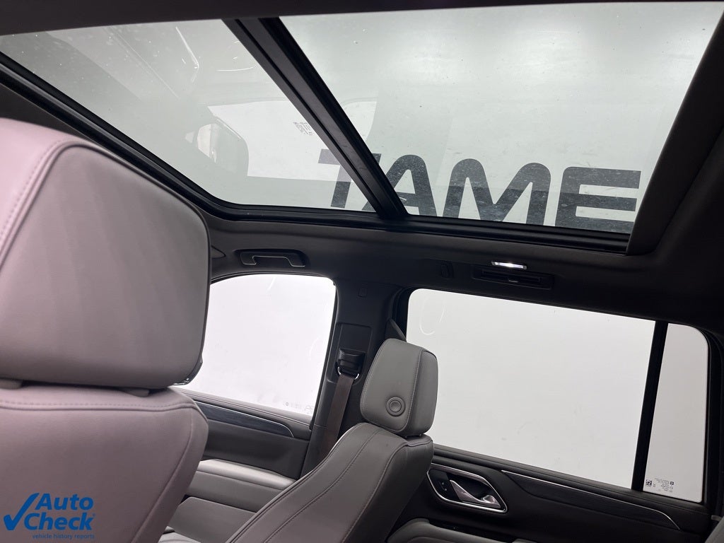 2023 GMC Yukon XL SLT