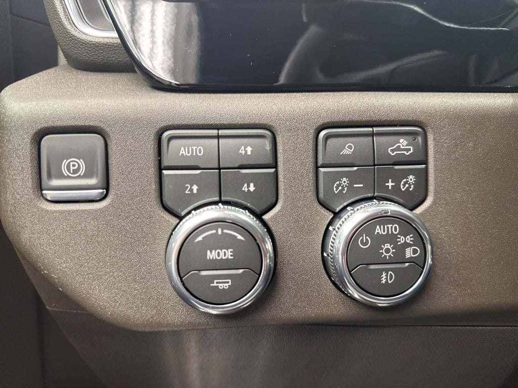 2026 GMC Sierra 2500HD SLT