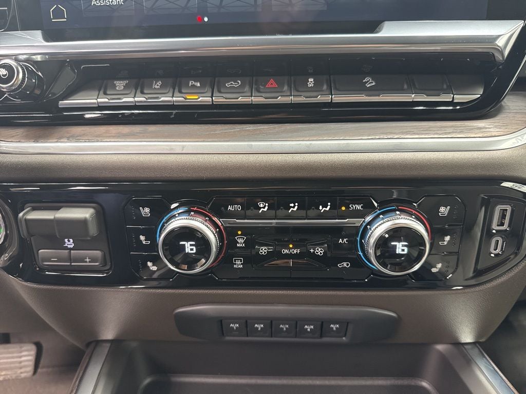 2026 GMC Sierra 2500HD SLT