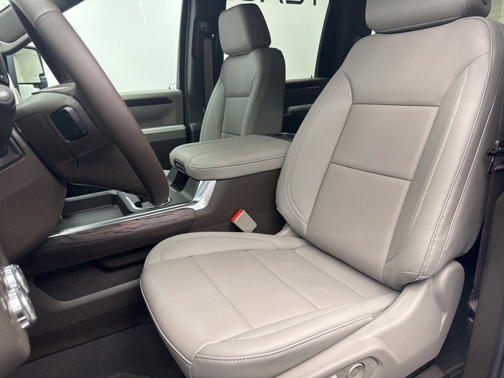 2026 GMC Sierra 2500HD SLT