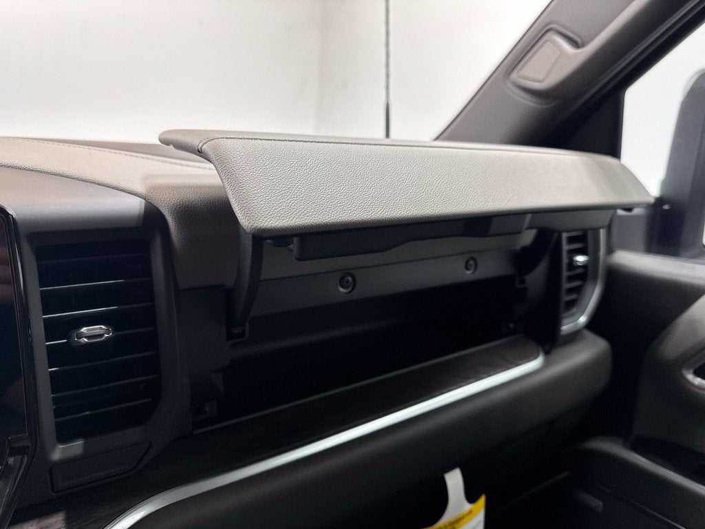 2026 GMC Sierra 2500HD SLT