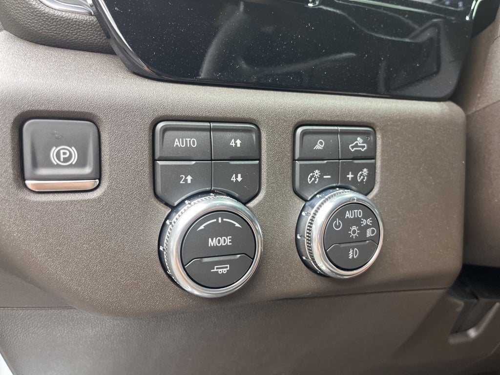 2026 GMC Sierra 2500HD SLT