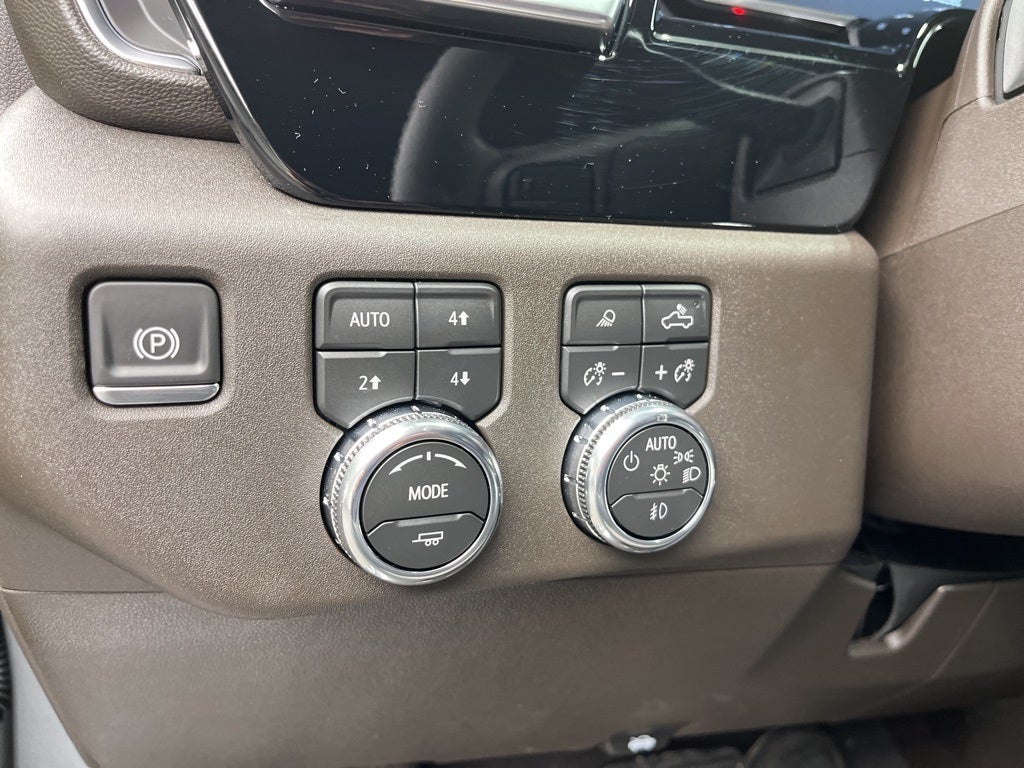 2026 GMC Sierra 2500HD SLT