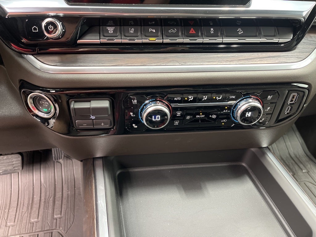 2026 GMC Sierra 2500HD SLT