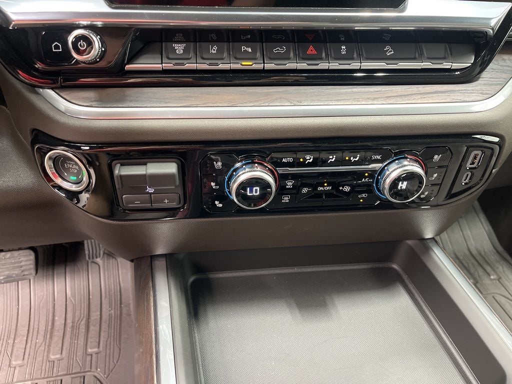 2026 GMC Sierra 2500HD SLT