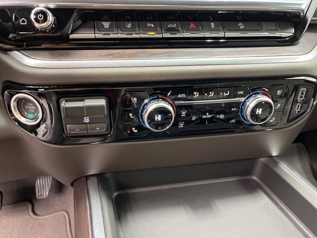 2026 GMC Sierra 2500HD SLT