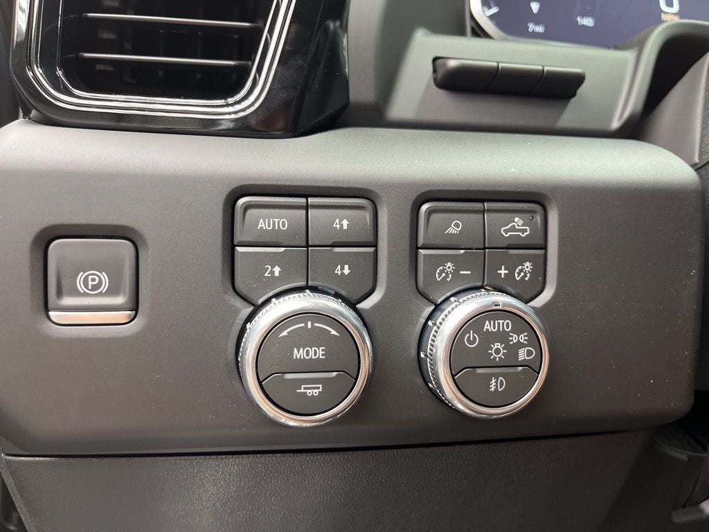 2026 GMC Sierra 2500HD AT4