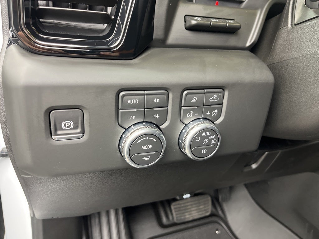 2026 GMC Sierra 2500HD AT4