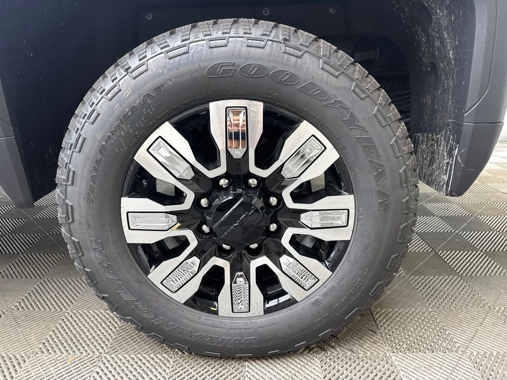 2026 GMC Sierra 2500HD Denali