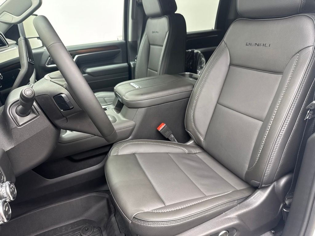 2026 GMC Sierra 2500HD Denali