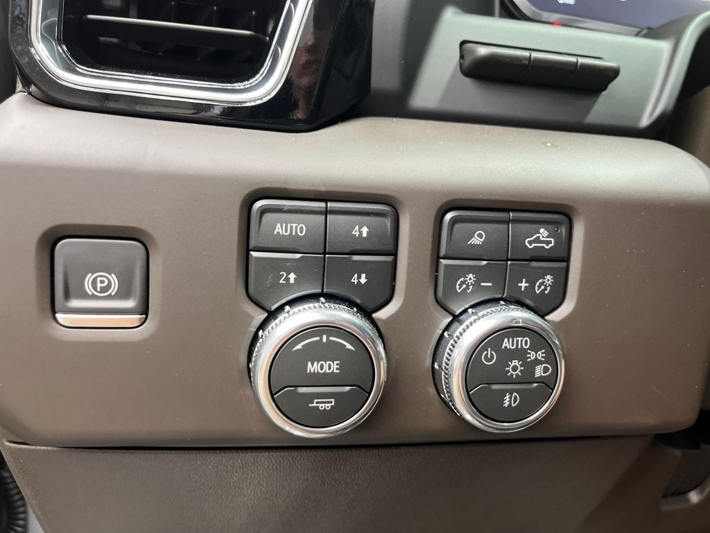 2026 GMC Sierra 2500HD Denali