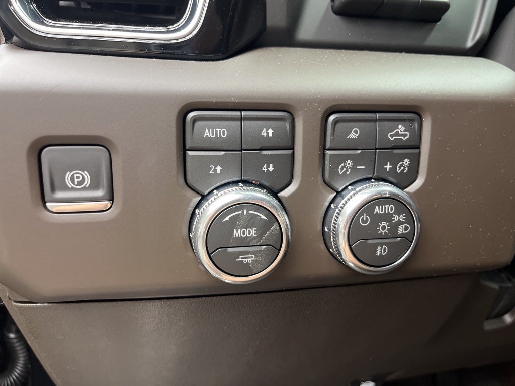 2026 GMC Sierra 2500HD Denali