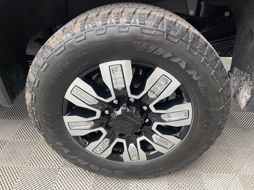 2025 GMC Sierra 2500HD Denali