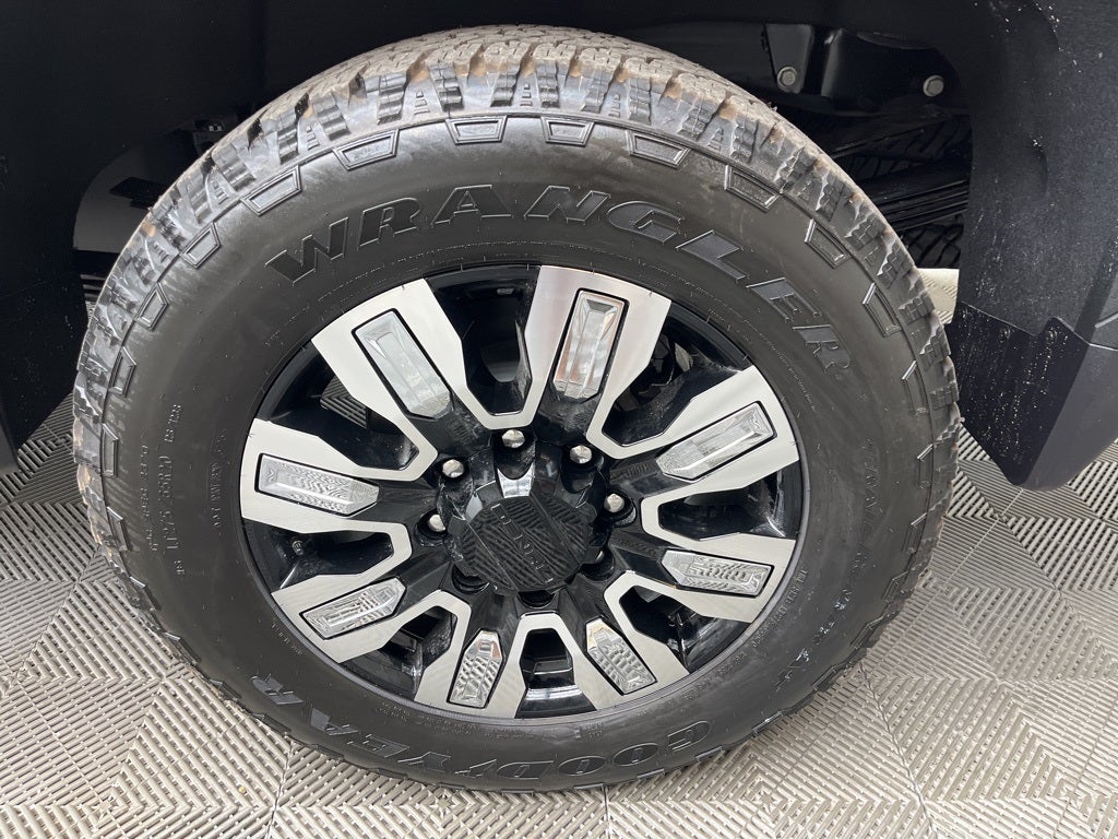 2026 GMC Sierra 2500HD Denali