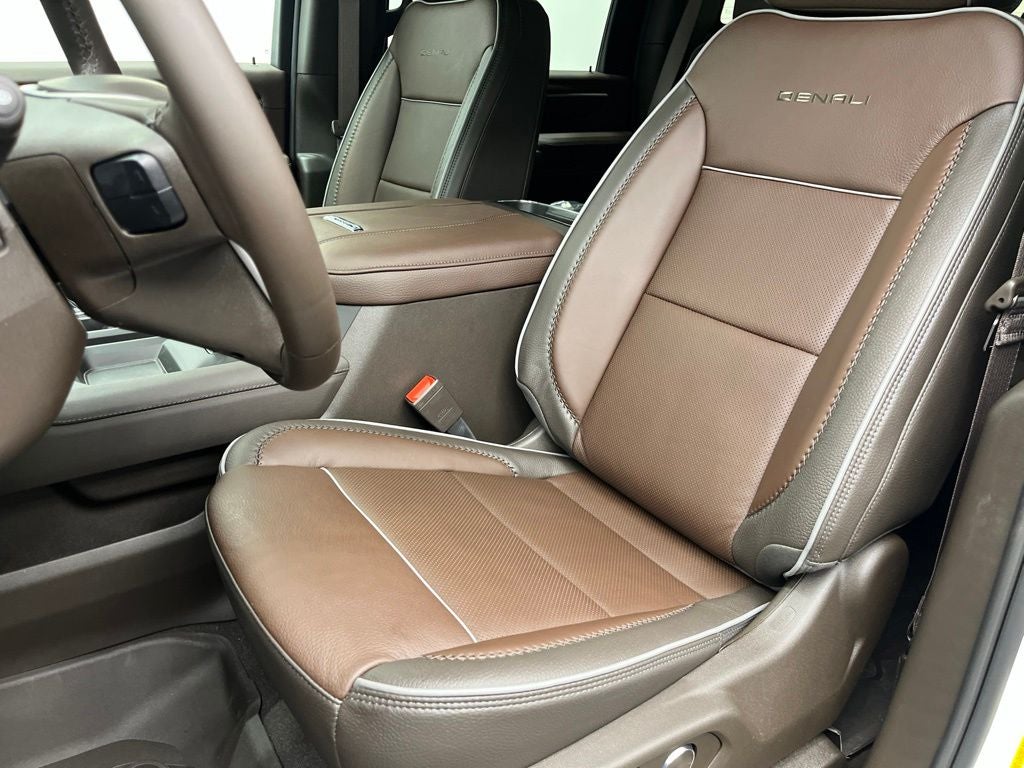 2026 GMC Sierra 2500HD Denali