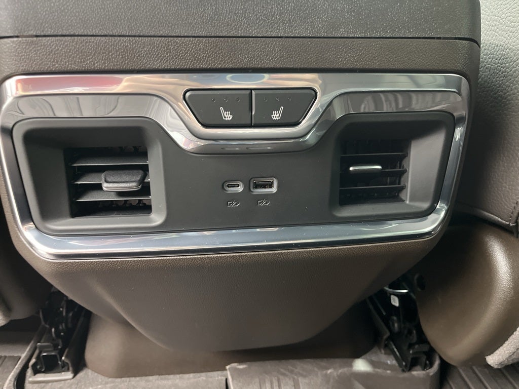 2026 GMC Sierra 2500HD Denali