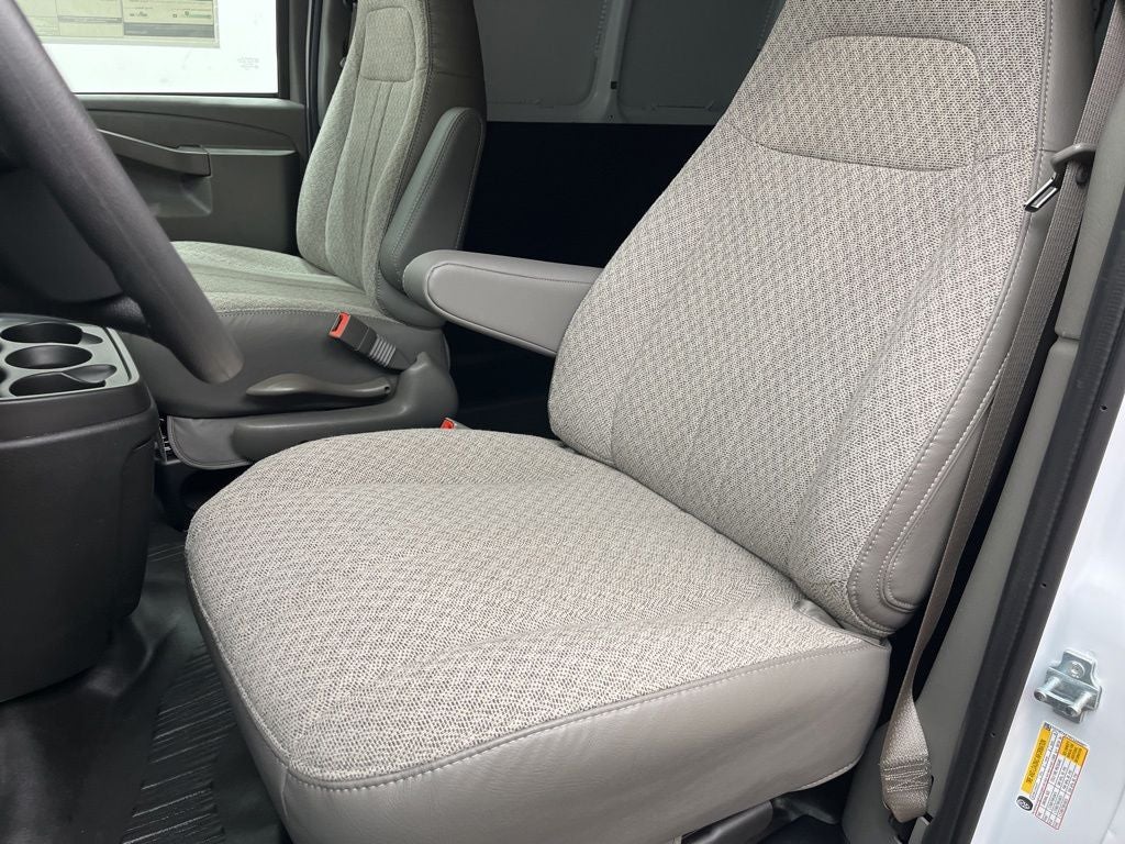 2026 GMC Savana 2500 Work Van