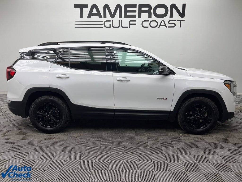2023 GMC Terrain AT4