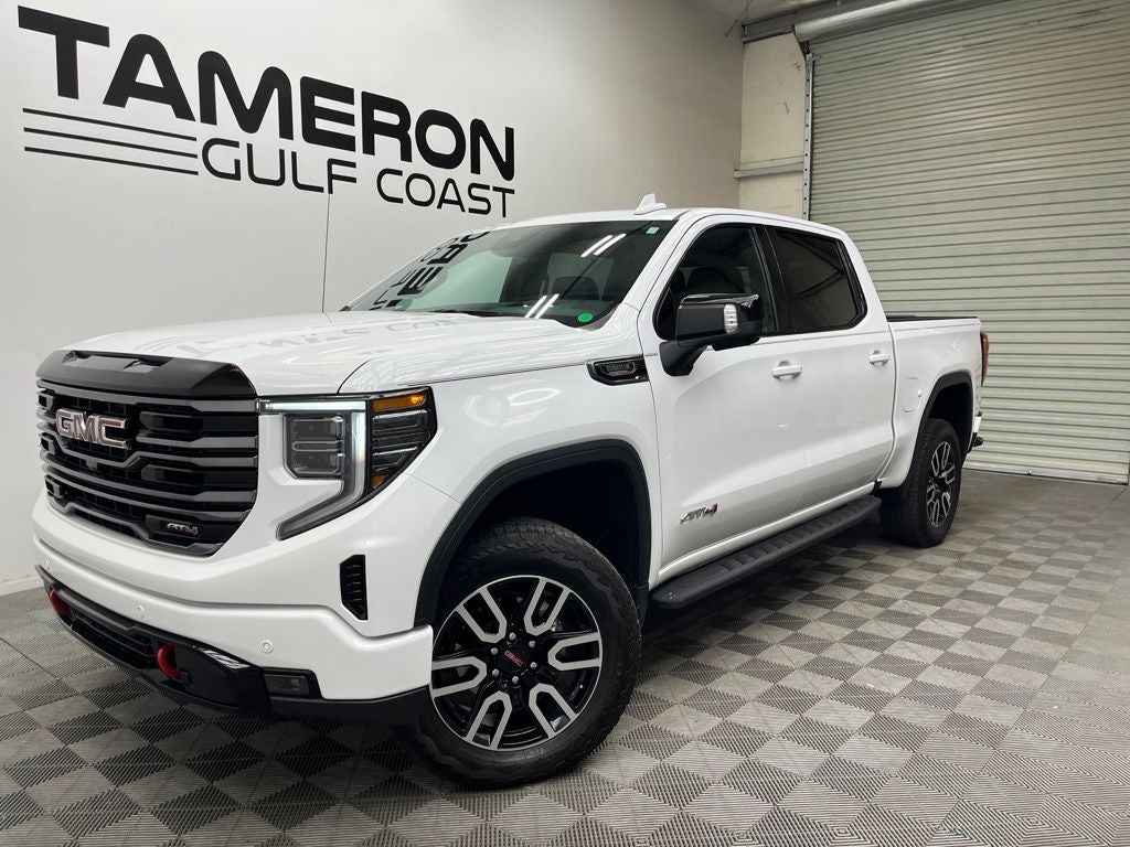 2025 GMC Sierra 1500 AT4