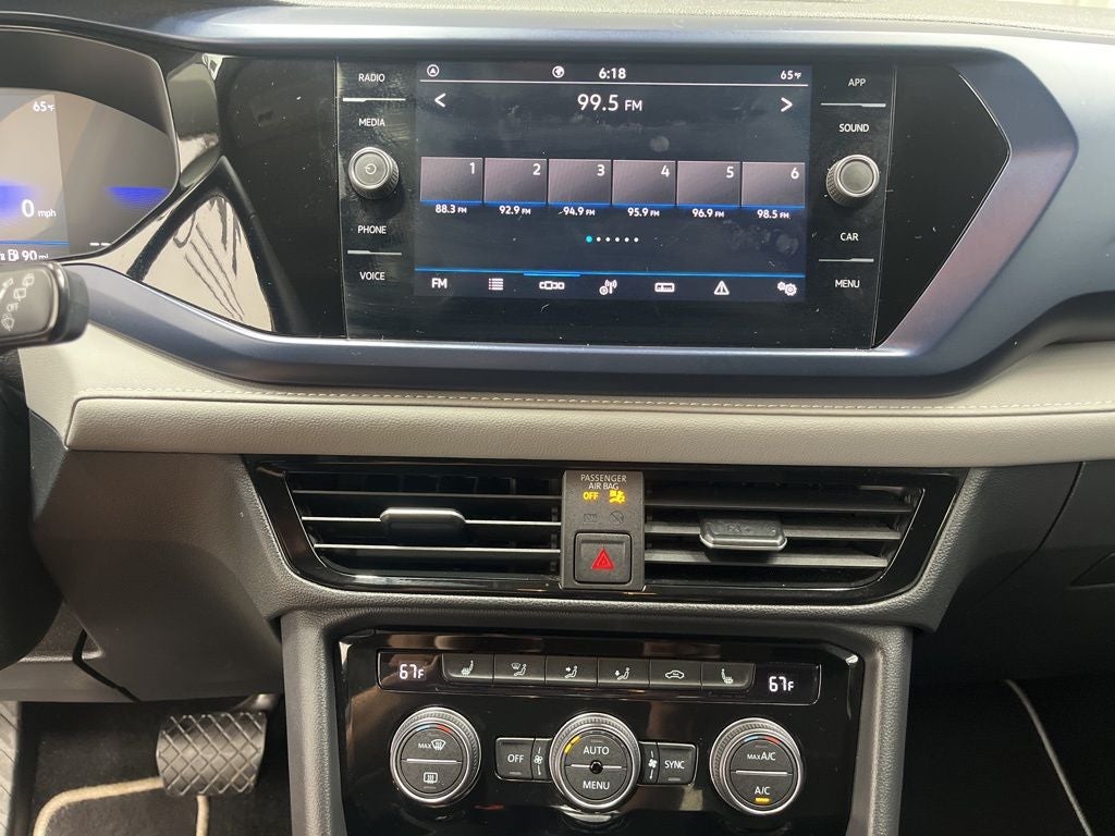 2024 Volkswagen Taos 1.5T SE