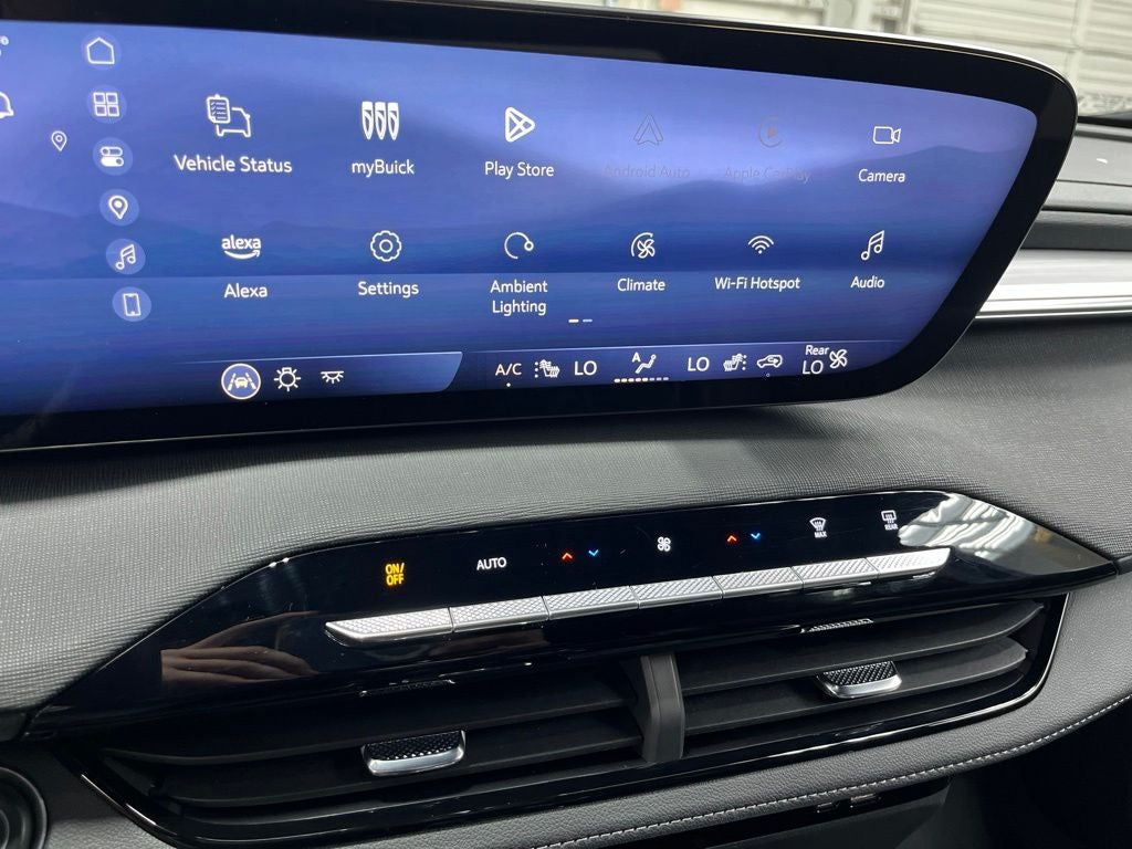 2025 Buick Enclave Preferred