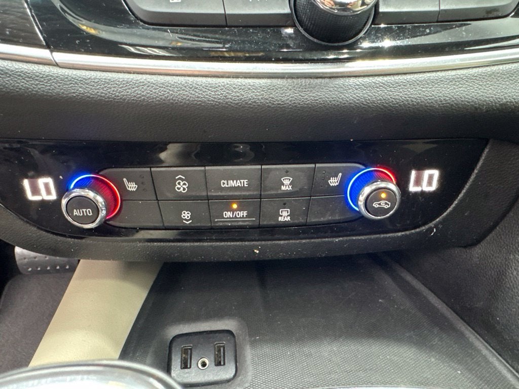2019 Buick Enclave Essence