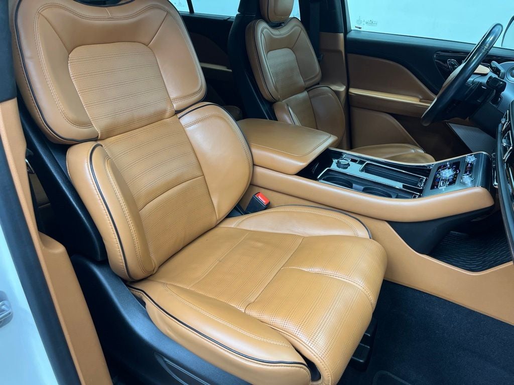 2022 Lincoln Aviator Black Label