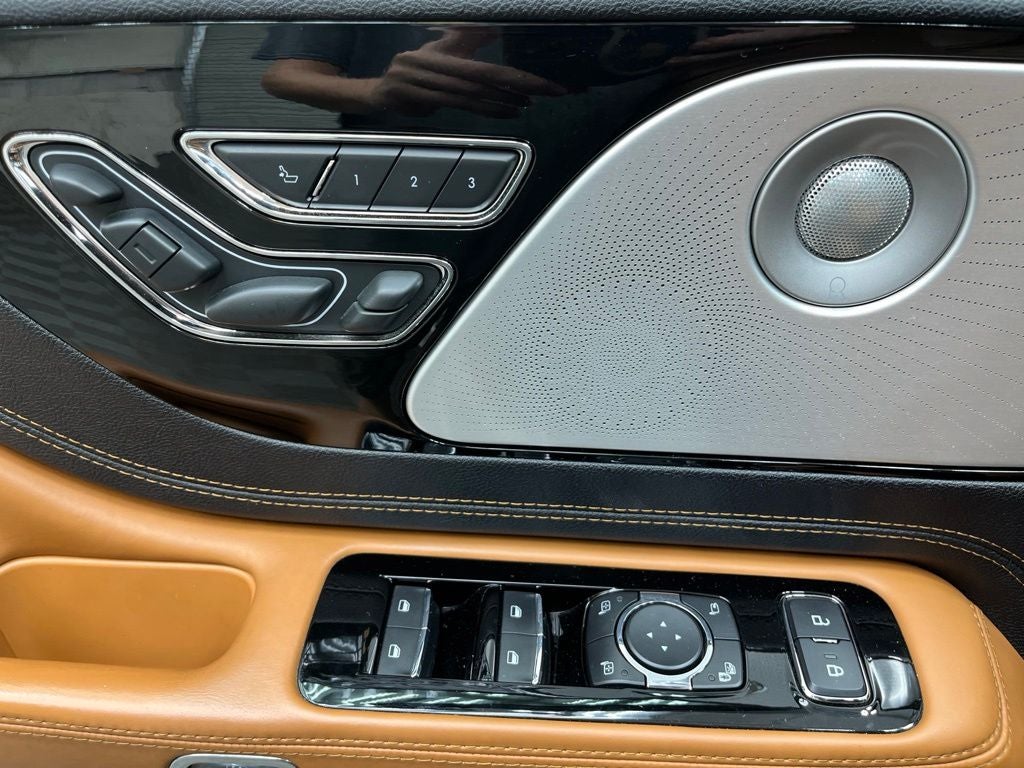 2022 Lincoln Aviator Black Label