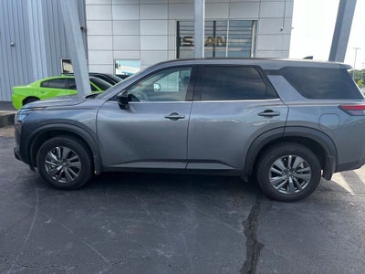 2024 Nissan Pathfinder S