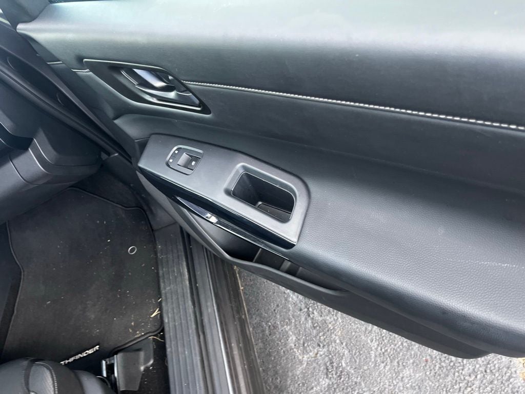 2024 Nissan Pathfinder S