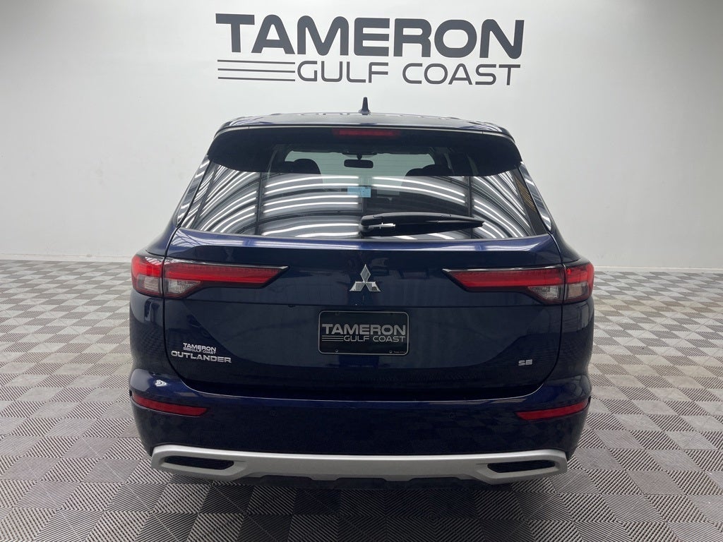 2024 Mitsubishi Outlander SE Black Edition w/Pano Roof