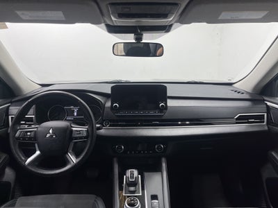 2024 Mitsubishi Outlander SE Black Edition w/Pano Roof