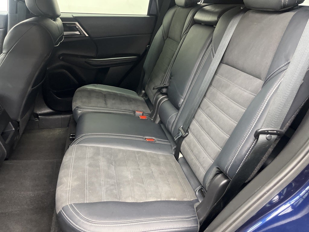 2024 Mitsubishi Outlander SE Black Edition w/Pano Roof